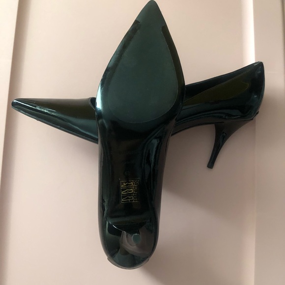Burberry Black Patent Leather PointToe pumps40 - Picture 6 of 12